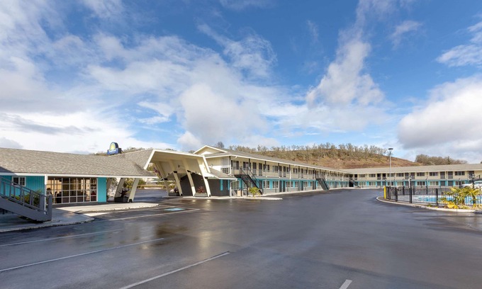 Roseburg Hotel | Days Inn by Wyndham Roseburg