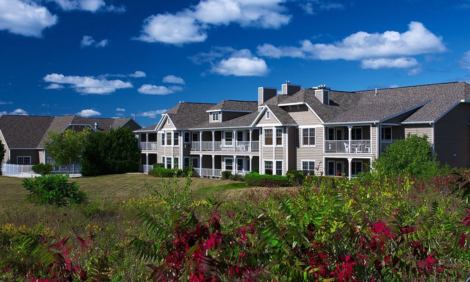 Egg Harbor Hotel | Newport Resort