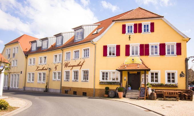 Wiesenbronn Hotel | Landhotel Und Weingasthof Schwarzer Adler