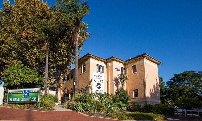 Nedlands Hotel | Captain Stirling Hotel