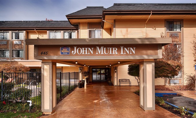 Martinez Hotel | Best Western John Muir Inn