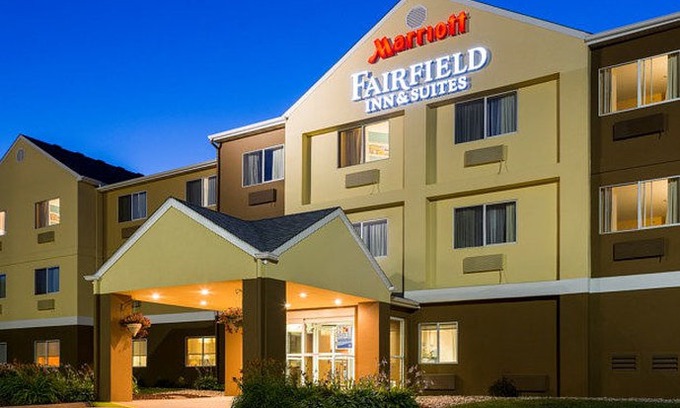 Oshkosh Hotel | Fairfield Inn & Suites Oshkosh
