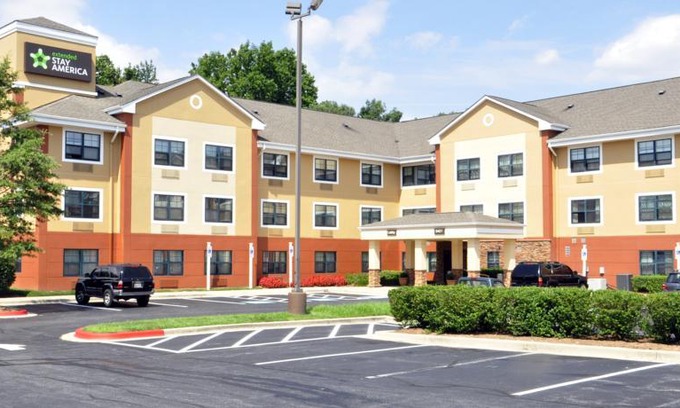 Lake Arbor Hotel | Extended Stay America Suites - Washington, DC - Landover