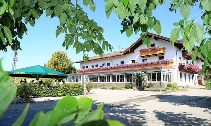Eggstatt Apartment | Double room standard 18m² with balcony, shower/toilet