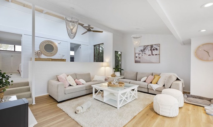 Shelly Beach House | Beautifully Renovated Beach Cottage Backing Onto Shelly Beach Golf Course