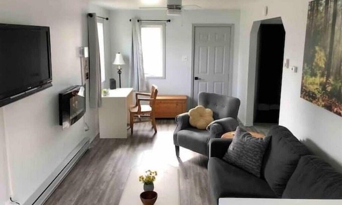 Sioux Lookout House | Cozy walk in ready tiny home in the heart of town, walking distance to hospital