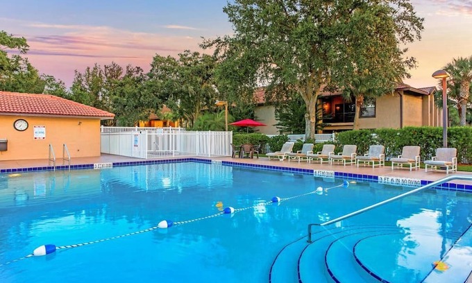 Solivita Resort | Homely Self-Contained Villa, Pool, Close To Old Town, Free Parking, Pool