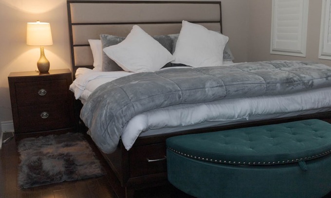 Brampton House | AWESOME MAIN HOUSE/BASEMENT IS SEPARATE SUITE