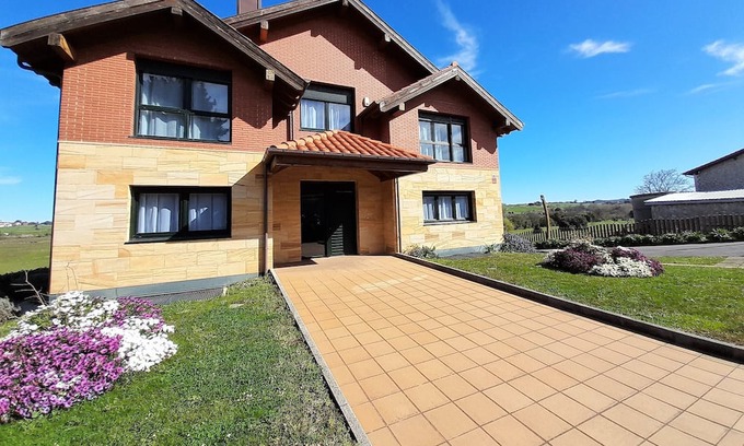 Marina de Cudeyo Cottage | Rural House Bahía Pedreña
