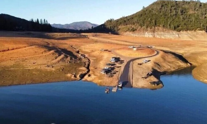 Lakehead House | Special $ Now - Awesome Lake Views - Single Floor - Shasta Lakeshore Retreat #5