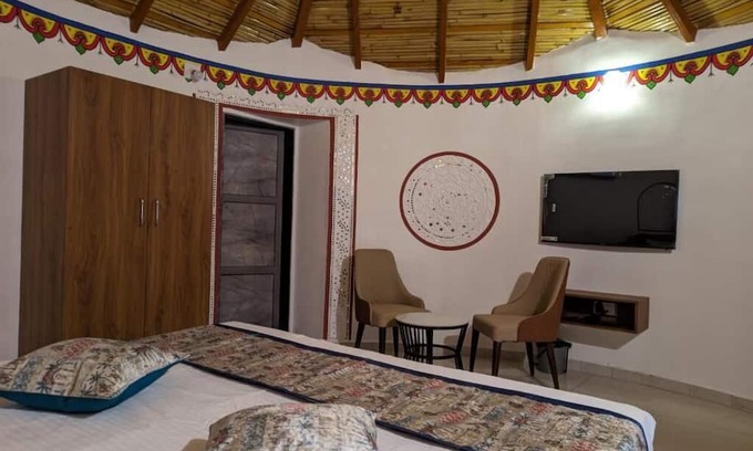 Dholavira Hotel | StayGuru Heritage Resort Dholavira