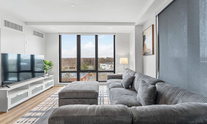 Allston Apartment | Luxury 2bd/2ba near Harvard 8290