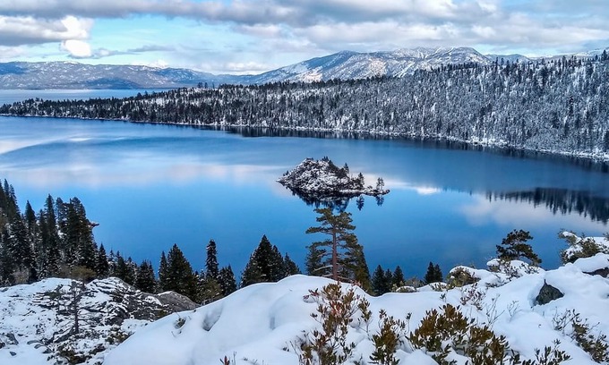 Tahoe Paradise Cabin | Charming Cherokee Cabin – Secluded Stay for 6 Just 10 Minutes to Tahoe!