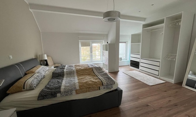 Hattingen Apartment | Large gallery apartment near the old town of Hattingen.