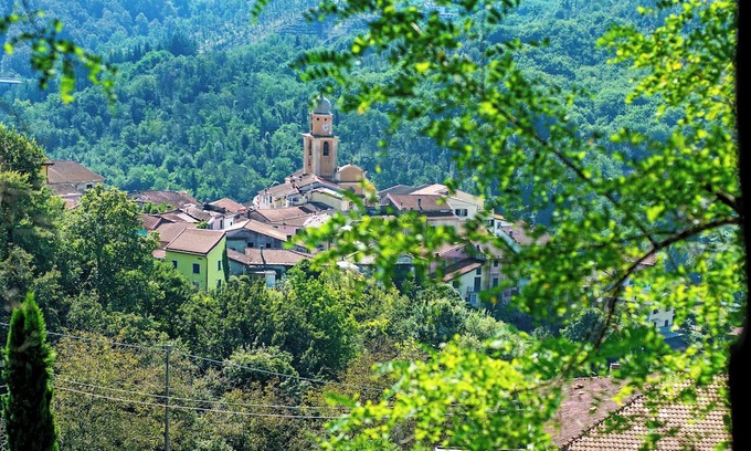 Carrodano Inferiore RV Rental | Caravan 'Starsbox Cinque Terre - Casa' with Mountain View, Private Pool and Private Garden