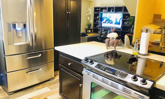 Chula Vista House | 3-Bedroom Town Home in lovely Chula Vista with WiFi 20 minutes from DT San Diego