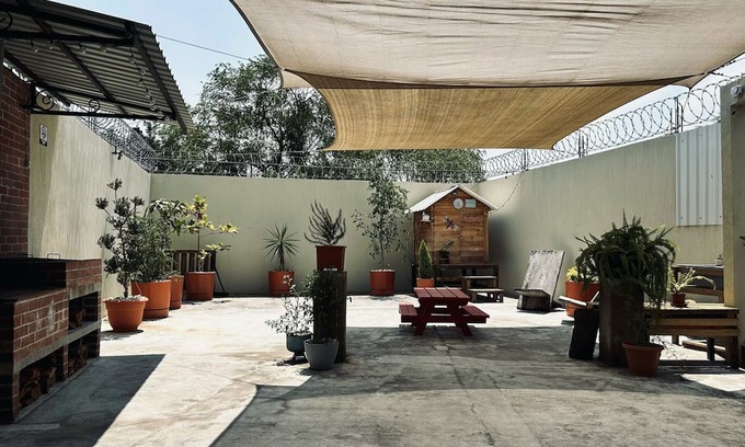 Villa Nueva Apartment | Charming 3-bedroom apartment with AC and WiFi in enchanting Amatitlán