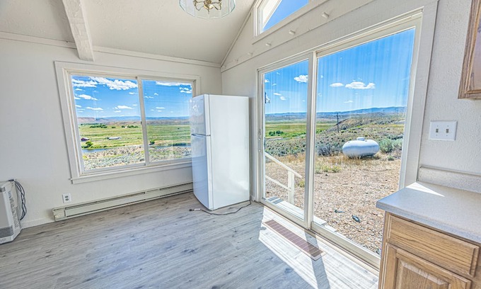 Craig Other | Hunters- 2bdrm farmhouse b/t Duffy Mountain & Juniper Mountain w/Yampa River.