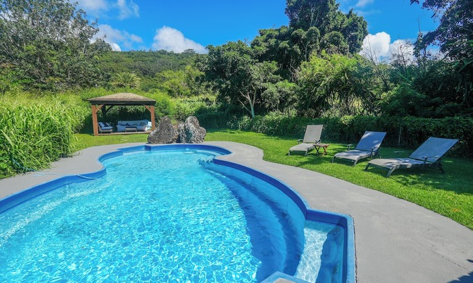 Waialee House | Secluded Pool House with Ocean Views on North Shore