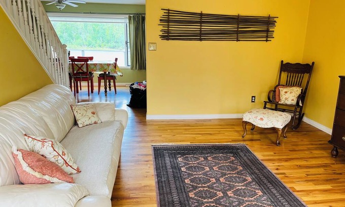 Regional District of Kitimat-Stikine House | Riverfront heritage home in the heart of Hazelton