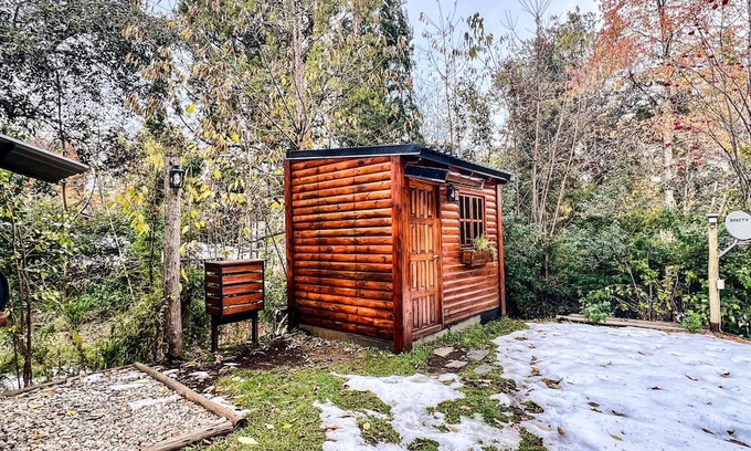 San Carlos de Bariloche Cabin | Charming cabin, steps from Lake Nahuel Huapi