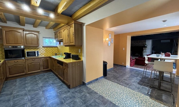 Souvigny Cottage | Gite Souvigny, 3 bedrooms, 6 persons