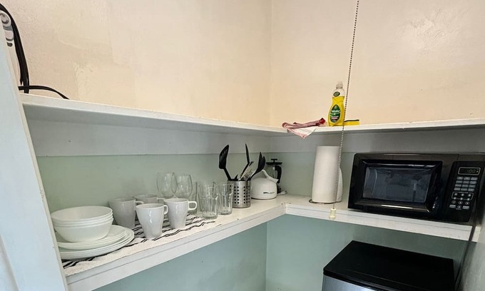 Harbordale Apartment | Spring Sale | Studio | Beach 6min | Downtown 4min