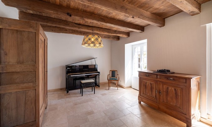 Limerzel House | Holiday Home 'Bois De Roz' with Private Terrace and Private Garden