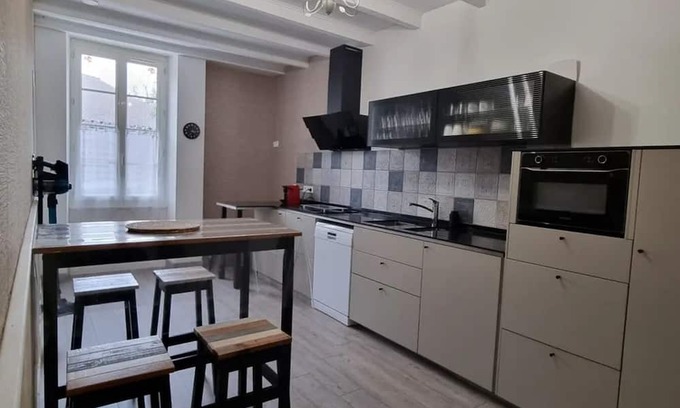 Gauriaguet House | Guest House 'Chambre D'hôtes Perle' with Shared Pool, Wi-Fi and Air Conditioning