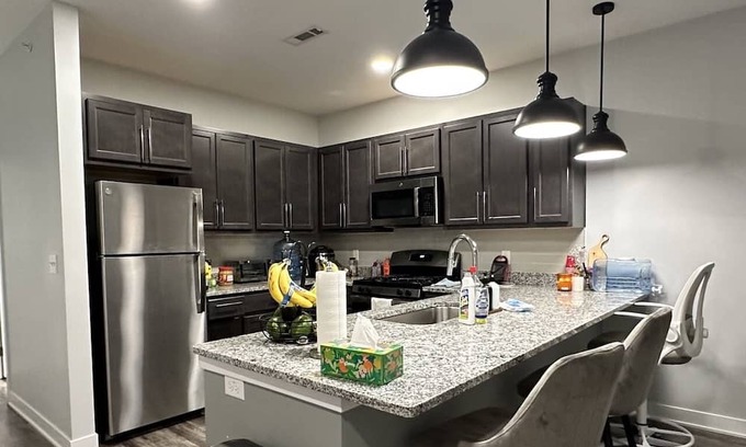 Elkhart Apartment | Cozy Modern1-bedroom apartment in enchanting Elkhart with AC, WiFi, Riverview