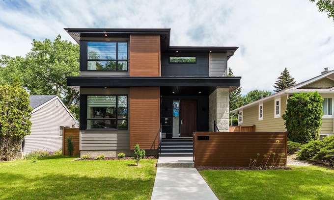 South Lethbridge House | Theatre - Fire Table - High End Executive Home