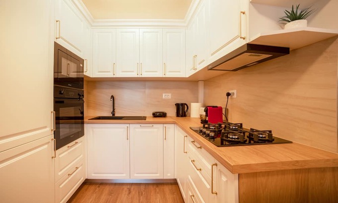 Suceava Apartment | Modern and innovative , located in the administrative center of the city.