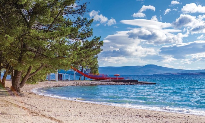 Smrika House | Enjoy your stay in this spacious and stylish house with pool and sea view.