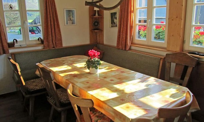 Finnentrop Apartment | Holiday home Ortmann's Owl's Nest