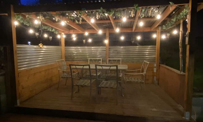 Lacey House | Cozy 3-bedroom house in enchanting Olympia with WiFi, fitness room