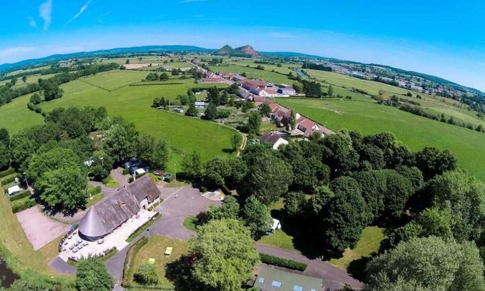 Autun House | Camping 3 étoiles - eeiihb