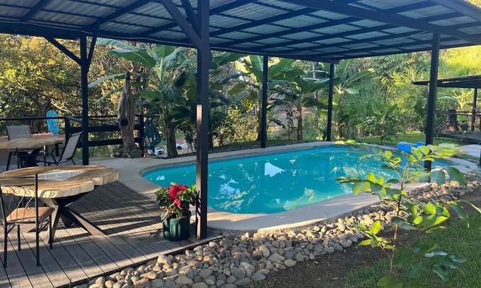 Uvita Cabin | Modern Jungle Cabana#4 - 2 Bedroom Queen bed & private bathroom, close to beach