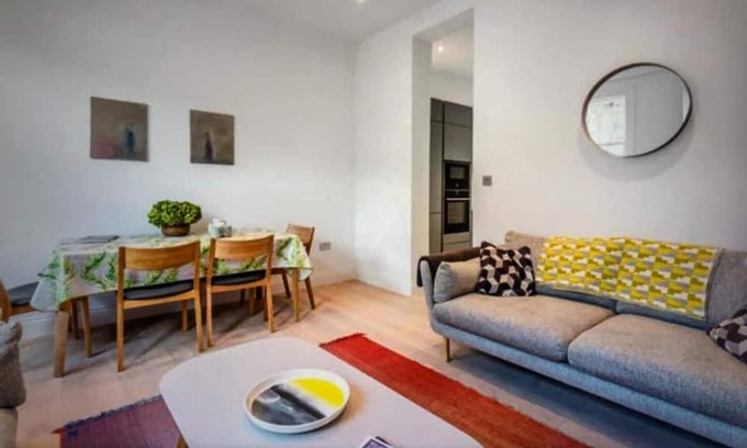 Highbury West Apartment | Former Victorian bakery in Highbury by MoreThanStays