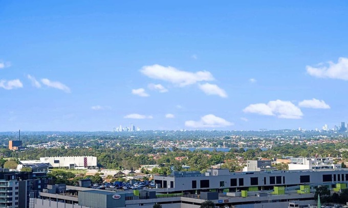 Burwood Apartment | sky view 2B1B@burwood