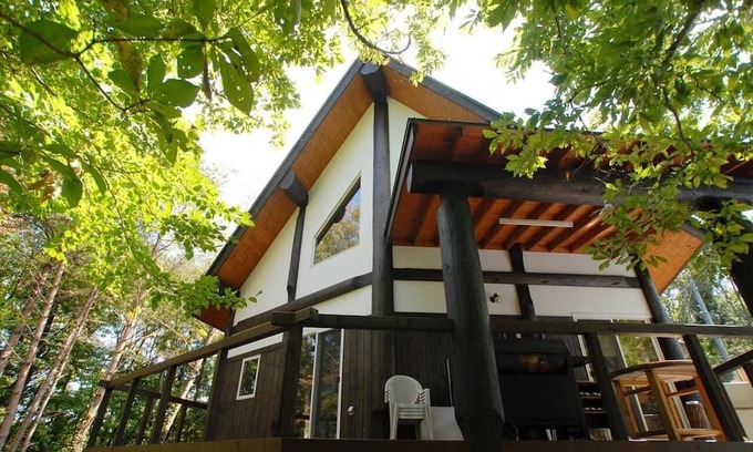 Kofu-cho RV Rental | Special Log Cottage 15 people Jacuzzi openai / Maniwa City Okayama