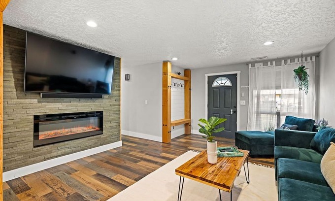 Vancouver House | PNW's Urban Metro Haven