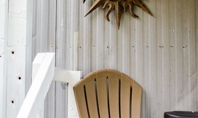 Shallotte House | Pet Friendly Cozy Vintage Getaway