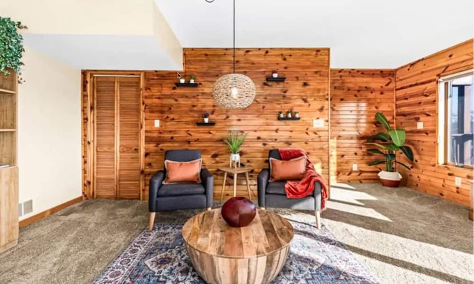 Stillwater House | Stone's Throw Riverhouse in Stillwater, MN