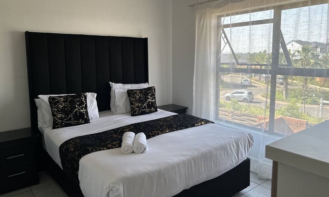 Tshwane Apartment | The Blyde crystal lagoon - Trending Travels BNB
