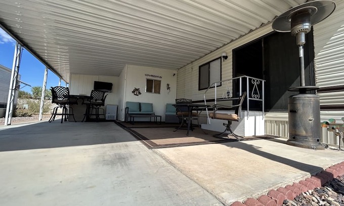 East Mesa Apartment | Park Model 2 bedroom, 2 bath Apache Junction Mesa, Arizona with community pool