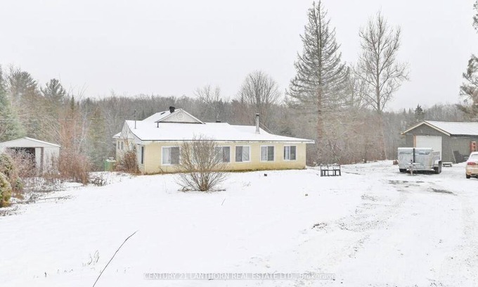 Cordova Mines House | Home in quiet rural setting, near lakes.