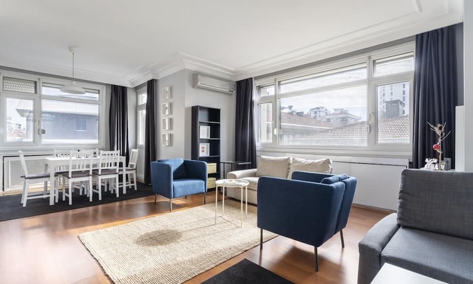 Goztepe Apartment | Missafir Sleek Flat with Balcony on Bagdat Street