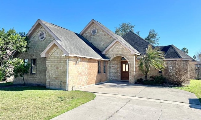 Pharr House | Large, Quiet Home w/Excellent Heated Indoor Pool, Pet-Friendly!