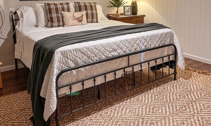 Pitts House | Find rest at Earlene’s Place, you’ll find a cozy place with an eclectic vibe.