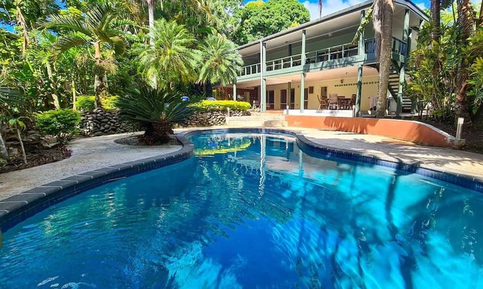Muri Cabin | 5-Bed Family Oasis: Private Lodge with Pool, Sleeps14 in 3 Apartments, Free WIFI